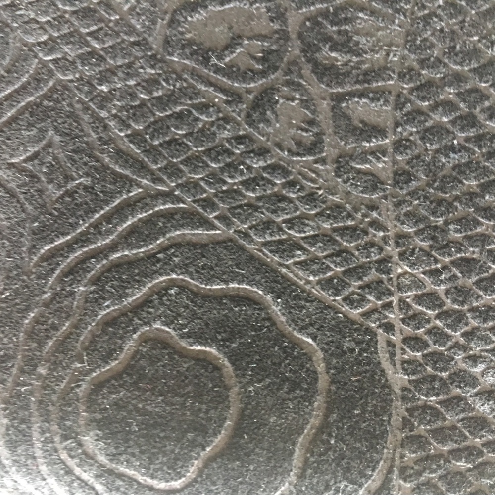 box purse clutch crossbody black snakeskin velvet - Picture 3 of 4